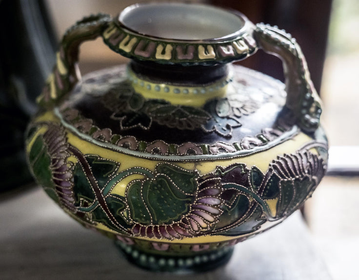 Full silhouette of the antique Japanese cabinet vase